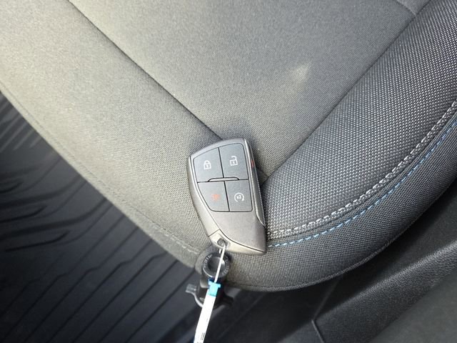 New 2026 Chevrolet Equinox EV LT image 31