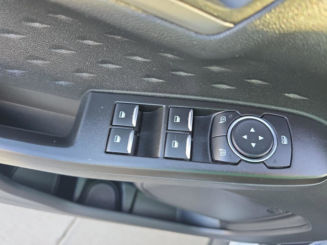 Used 2020 Ford Escape S AWD/4WD image 19