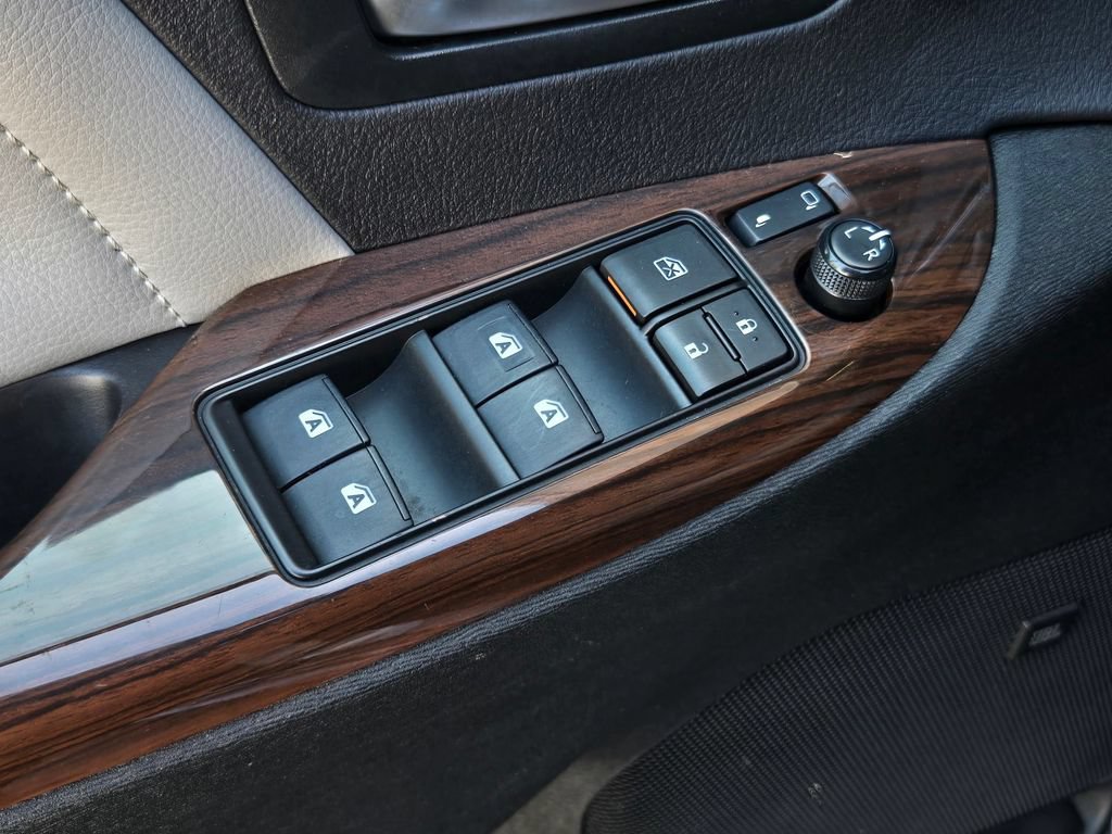 Used 2018 Toyota Sienna Limited Premium AWD/4WD image 12