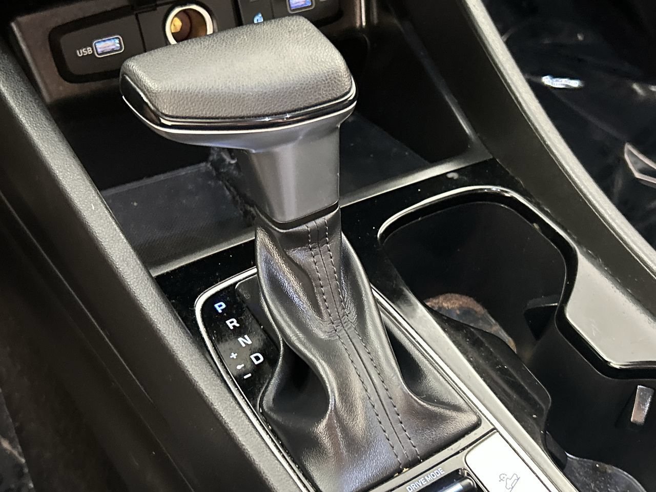 Used 2022 Hyundai Santa Cruz SEL w/ Activity Package FWD image 16