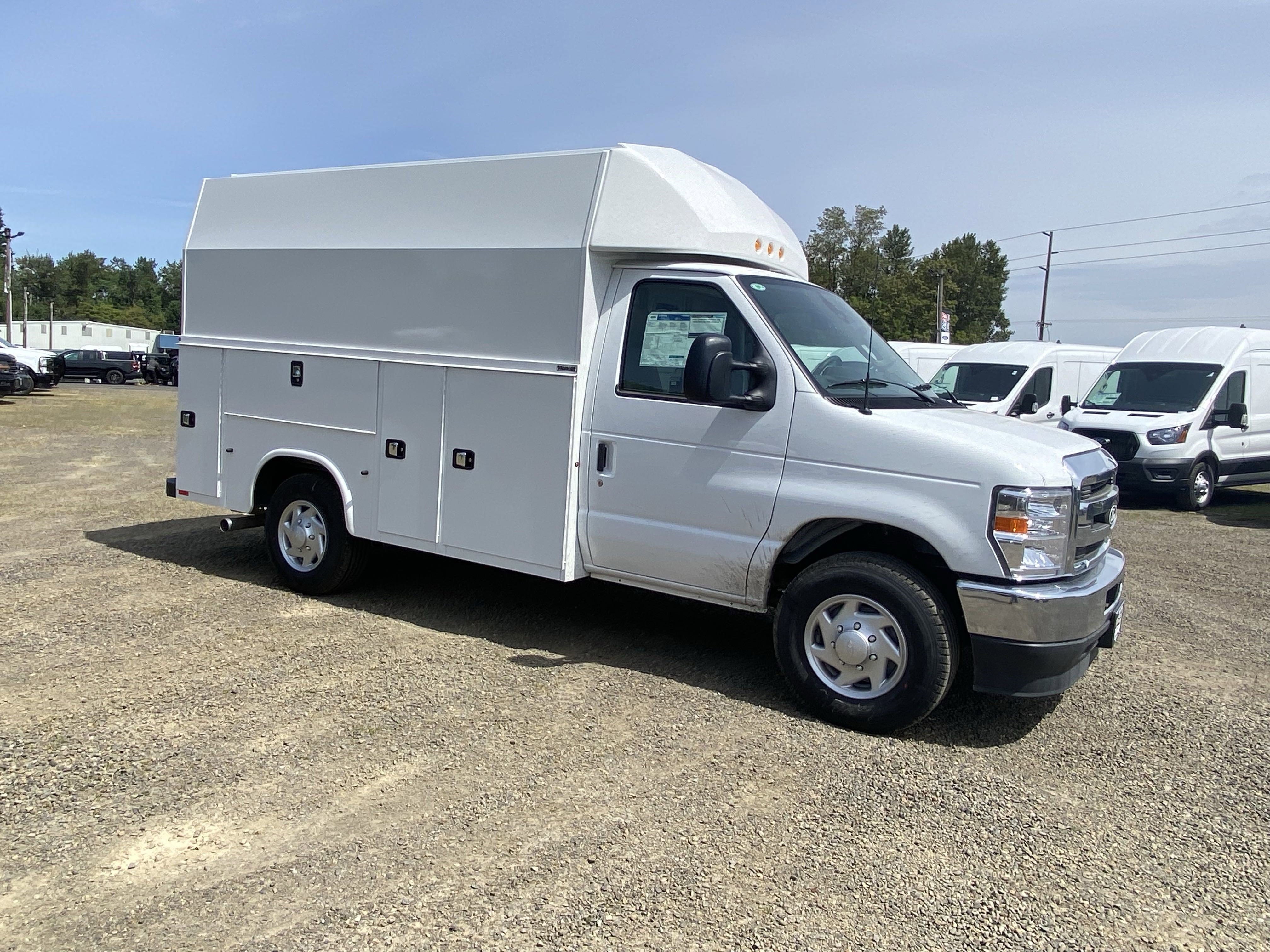 New 2026 Ford E-350 and Econoline 350 Super Duty w/ Power Equipment Group image 8