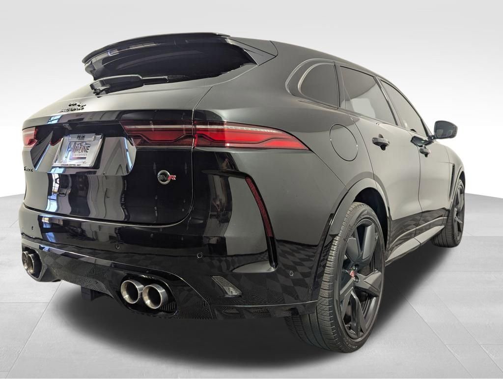 Used 2022 Jaguar F-PACE SVR image 59