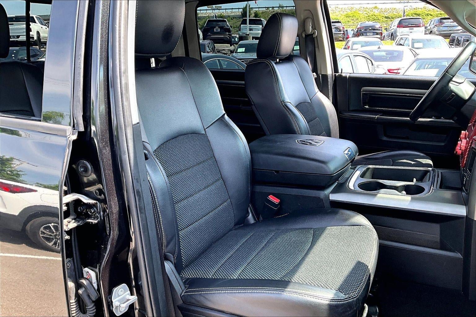 Used 2015 RAM 1500 Sport w/ Black Ram 1500 Sport Group AWD/4WD image 7