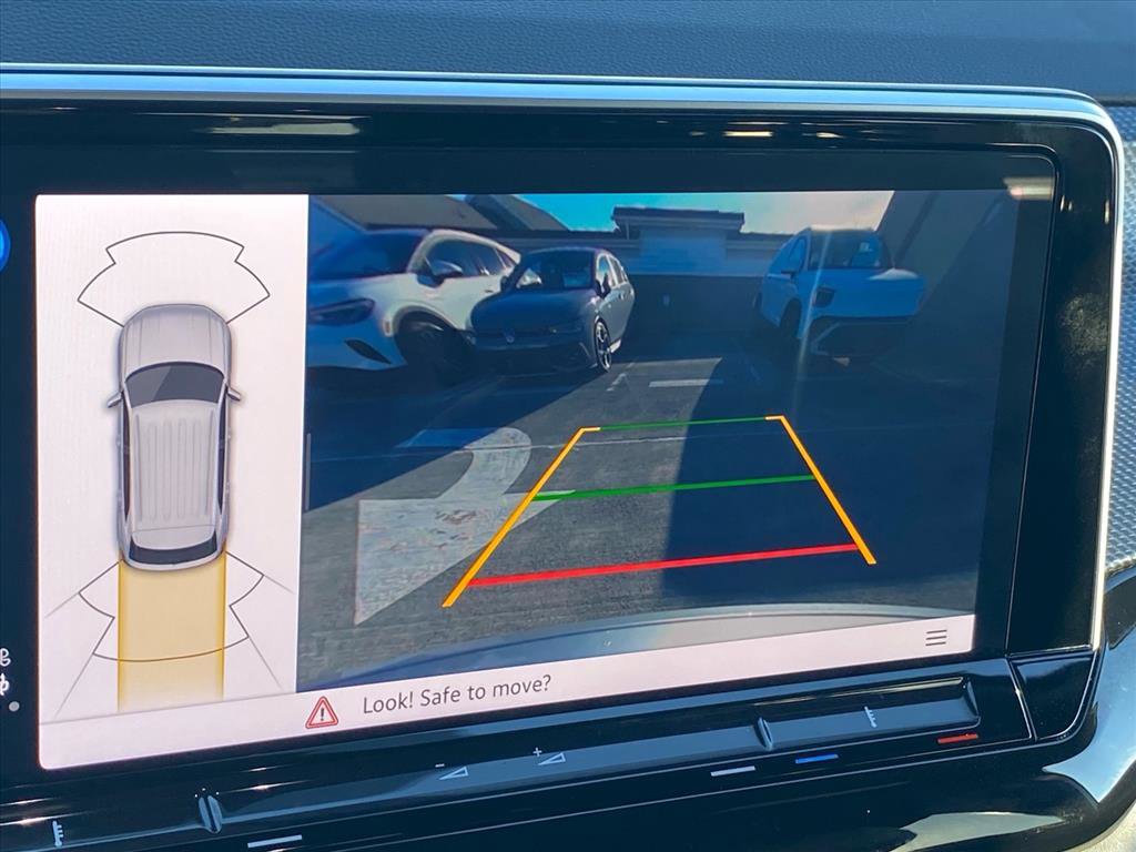 Certified 2025 Volkswagen Atlas Cross Sport SEL image 16