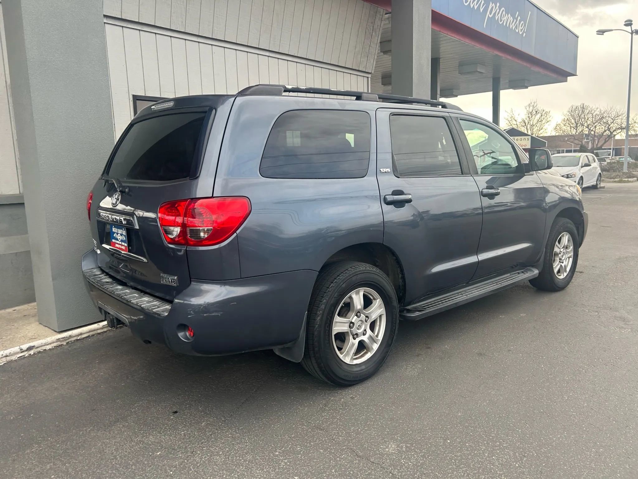 Used 2008 Toyota Sequoia SR5 image 33