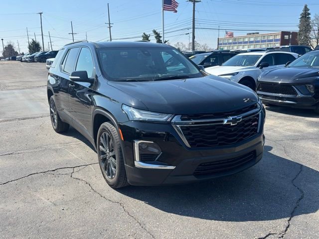 Certified 2023 Chevrolet Traverse RS w/ LPO, Floor Liner Package image 3