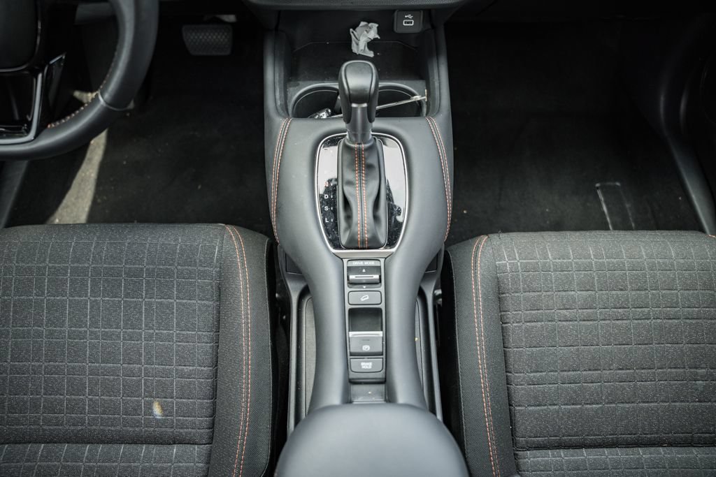 Used 2025 Honda HR-V Sport image 23