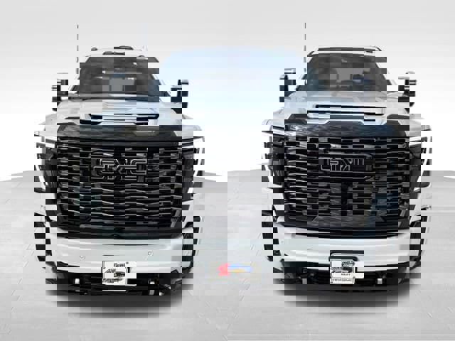 New 2026 GMC Sierra 3500 Denali Ultimate w/ LPO, Black Badging Package image 9