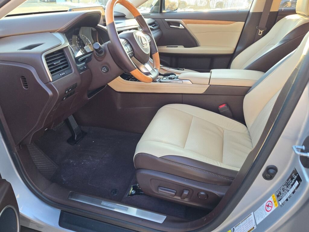 Used 2018 Lexus RX 350L FWD image 22