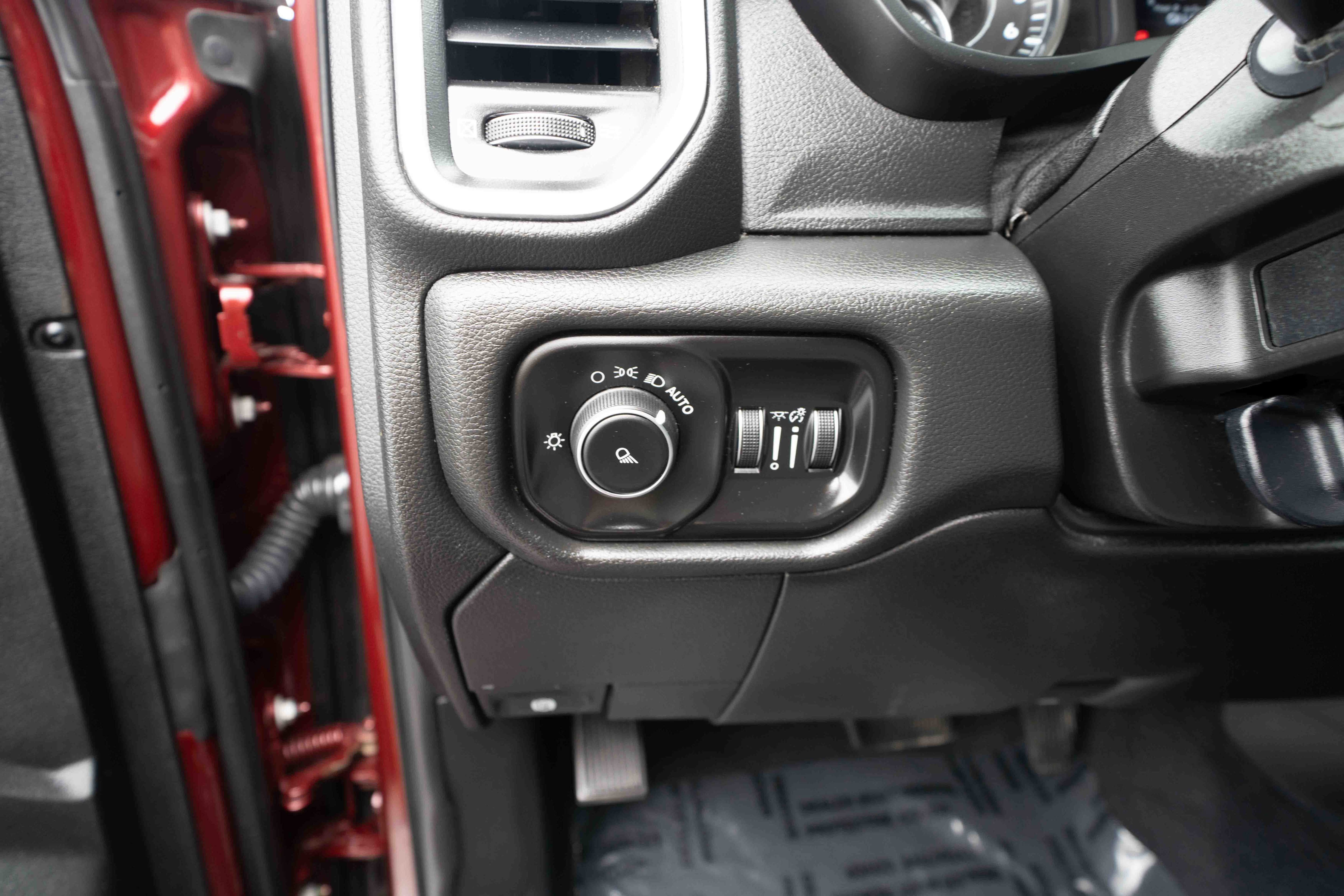 Used 2019 RAM 2500 Big Horn image 11