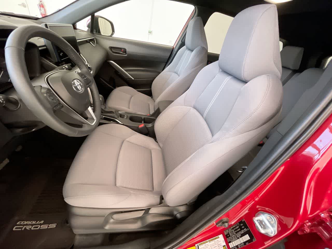 Used 2024 Toyota Corolla Cross AWD Hybrid image 11