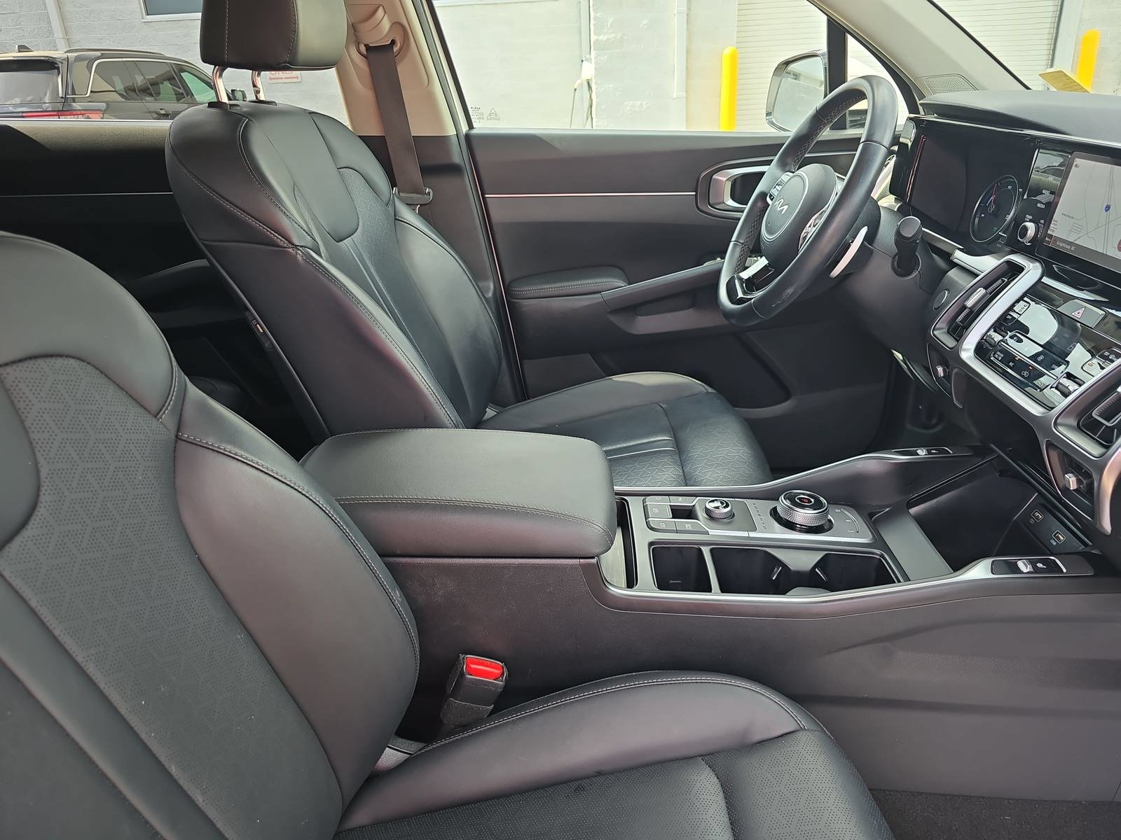Used 2022 Kia Sorento EX FWD image 10