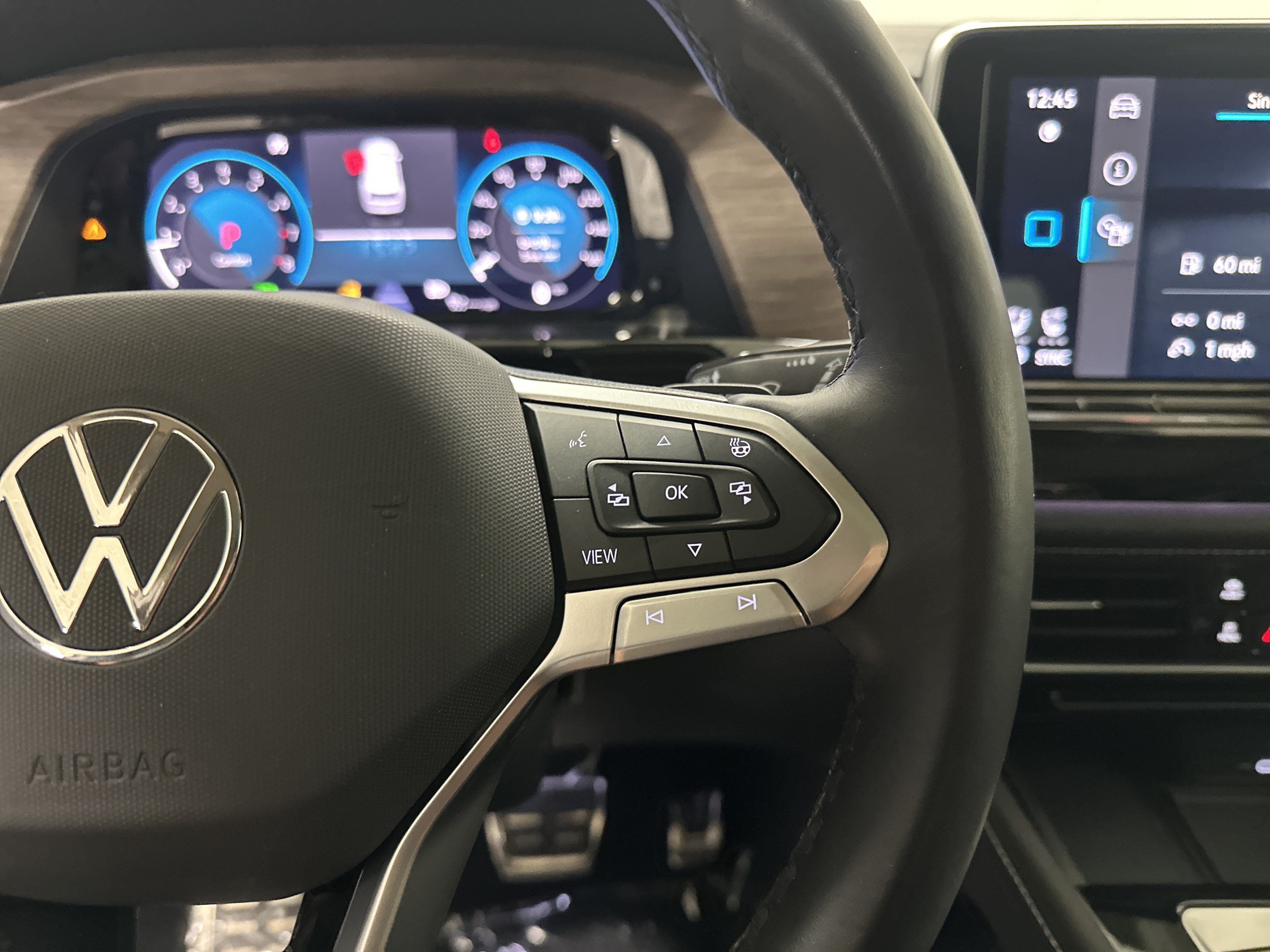 Used 2024 Volkswagen Atlas SEL Premium R-Line AWD/4WD image 20