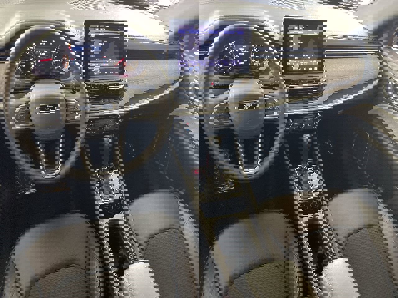 Used 2024 Jeep Compass Latitude image 21