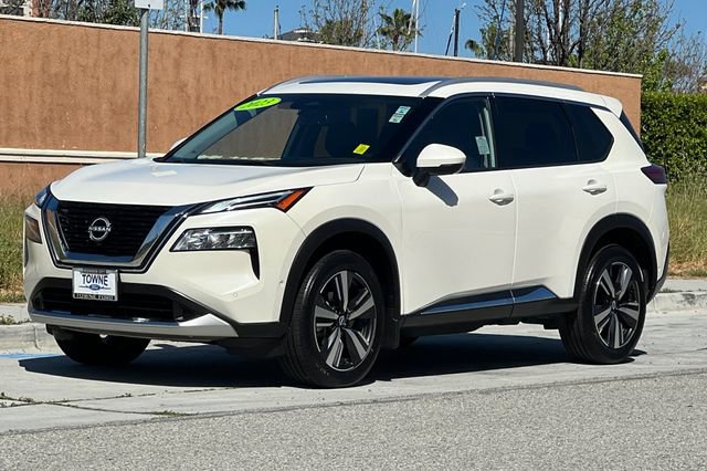 Used 2023 Nissan Rogue Platinum image 8