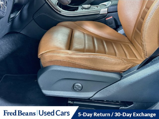 Used 2019 Mercedes-Benz GLC 300 4MATIC image 23