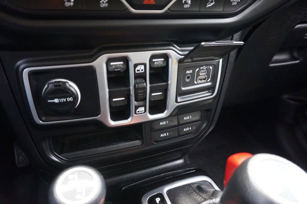 Used 2018 Jeep Wrangler Unlimited Sport S image 46