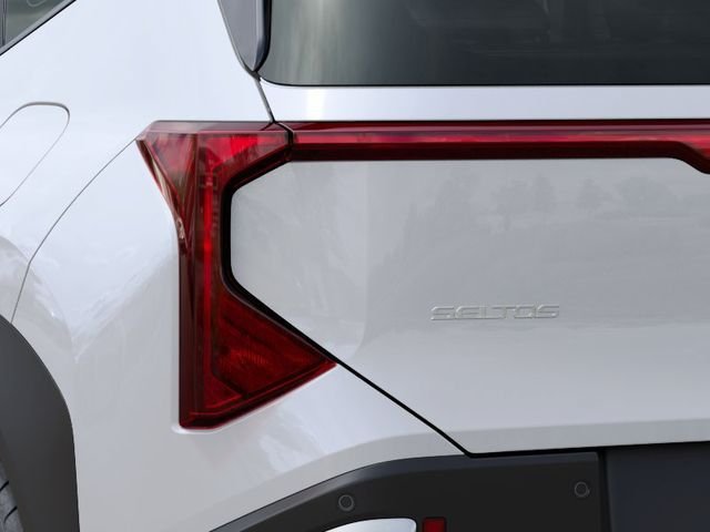 New 2027 Kia Seltos S FWD image 11