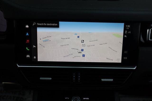 Used 2023 Porsche Cayenne Turbo AWD/4WD image 39