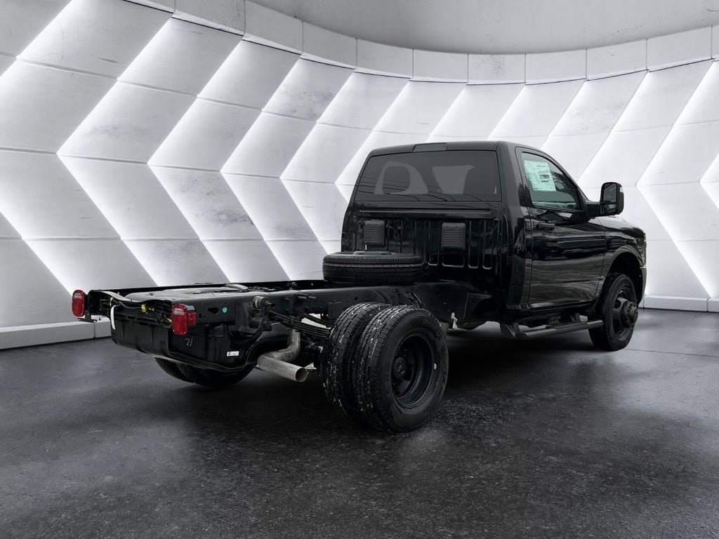 New 2026 RAM 3500 Tradesman AWD/4WD image 6