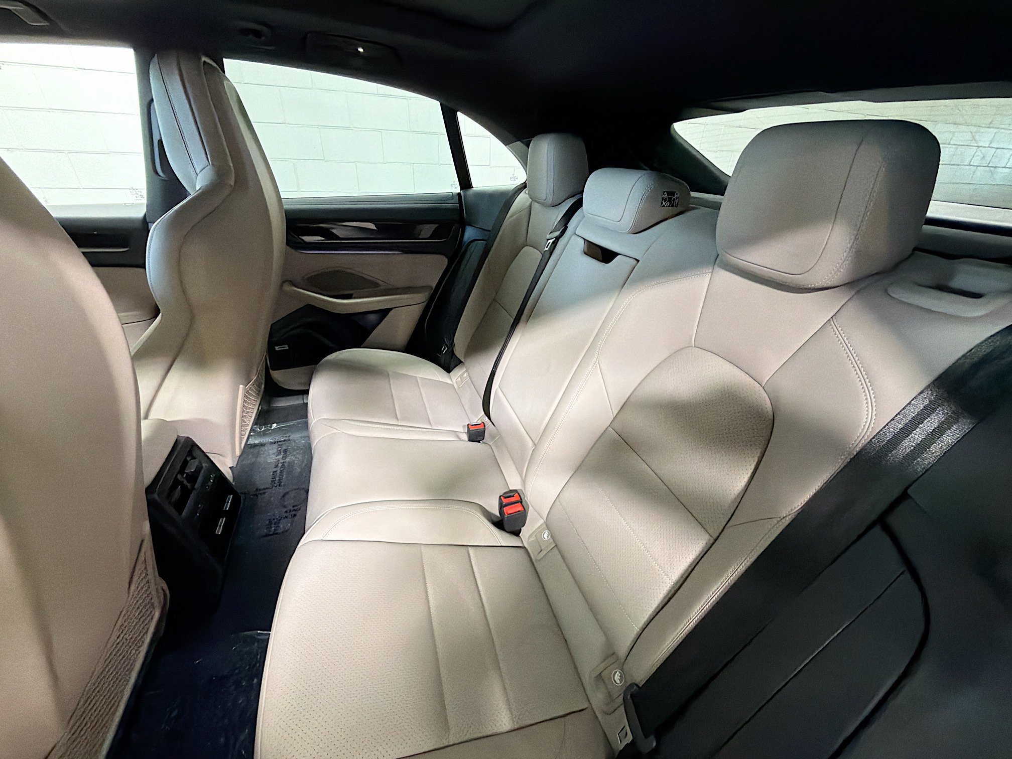 Certified 2025 Porsche Macan 4S Electric image 21