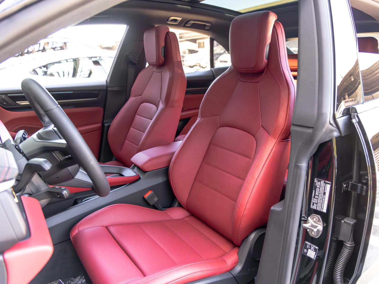New 2026 Porsche Macan 4 Electric AWD/4WD image 5