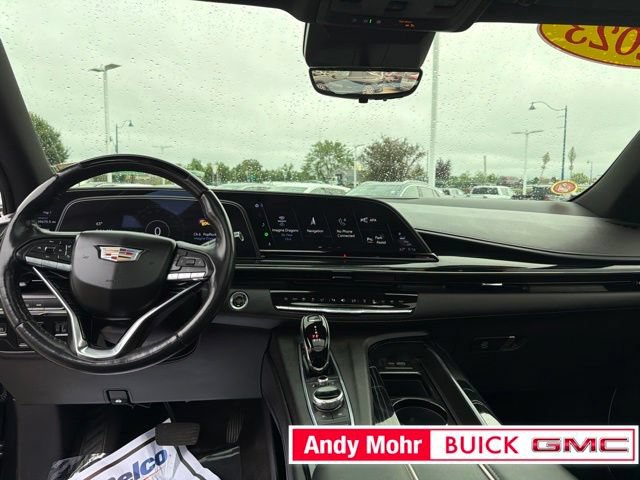Used 2023 Cadillac Escalade ESV Sport AWD/4WD image 25