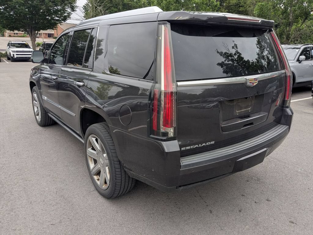 Used 2018 Cadillac Escalade Premium Luxury AWD/4WD image 8