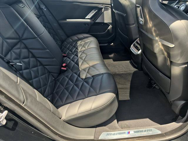 Used 2023 BMW 740i w/ Parking Assistance Package RWD image 21