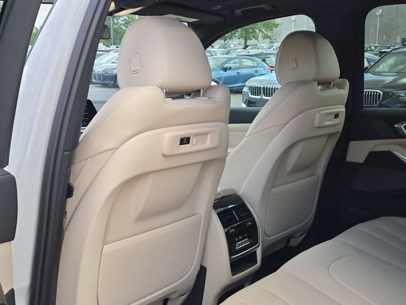 Used 2021 BMW X5 xDrive45e w/ M Sport Package AWD/4WD image 19