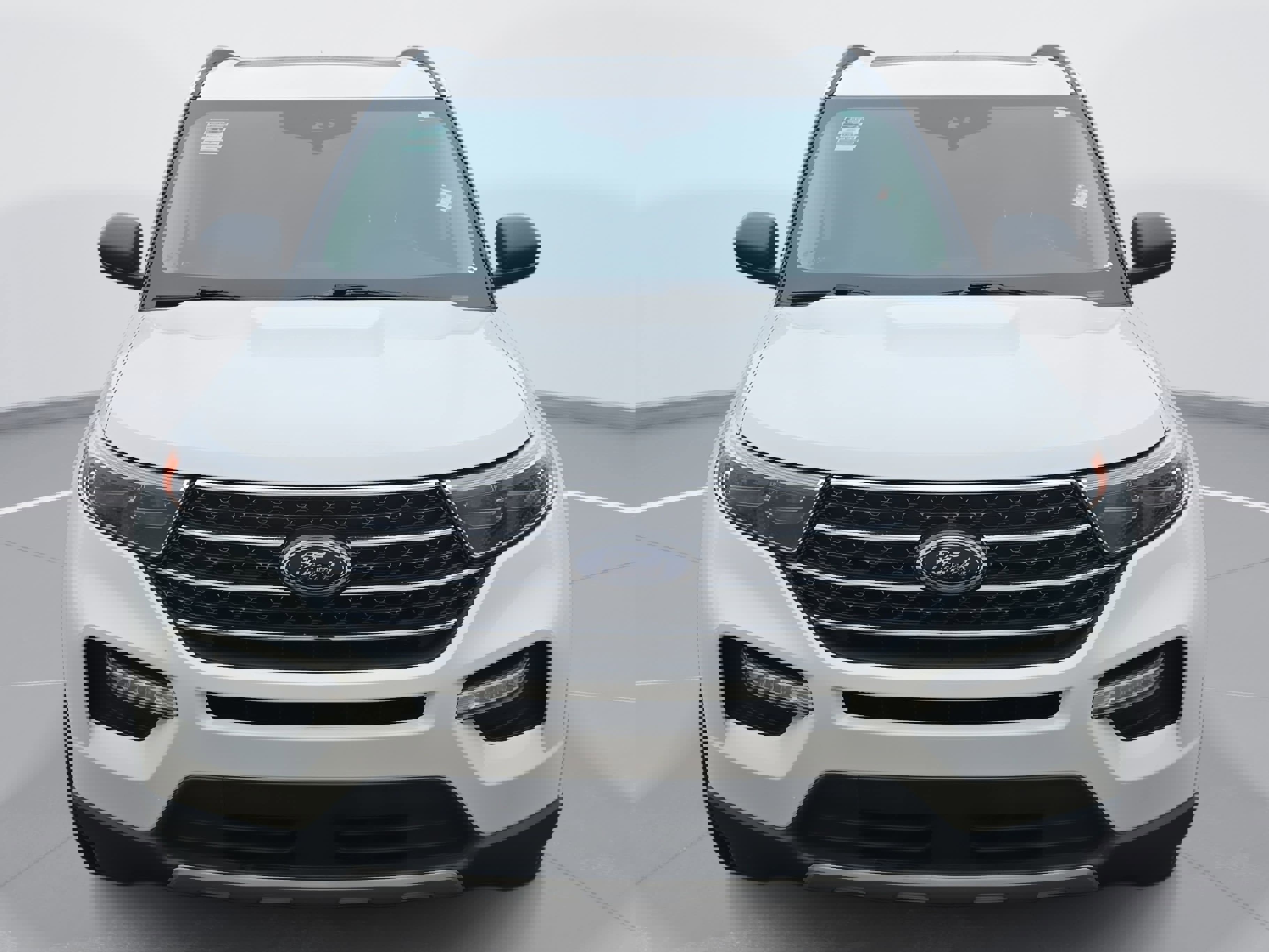 Used 2021 Ford Explorer XLT w/ Equipment Group 202A image 2