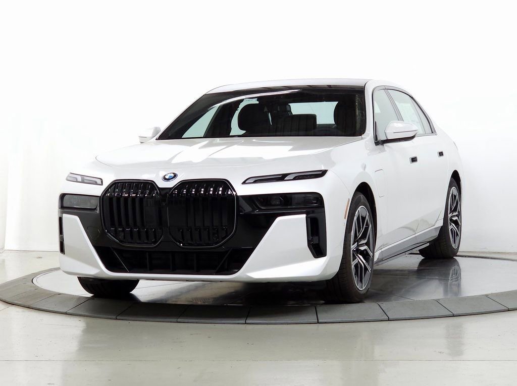 New 2026 BMW 750e xDrive w/ Luxury Rear Seating Package image 3