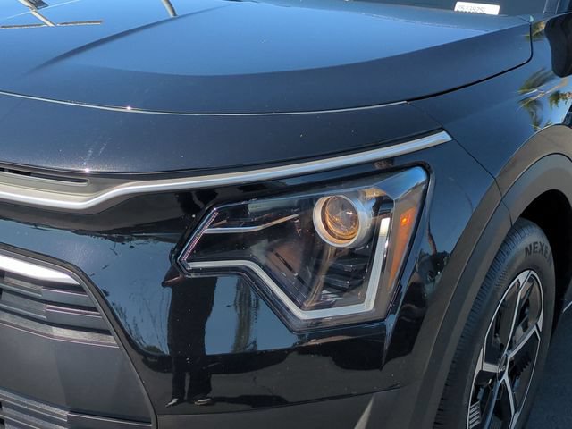 Certified 2025 Kia Niro EX FWD image 9