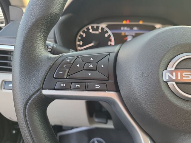 Used 2025 Nissan Altima 2.5 SV FWD image 26