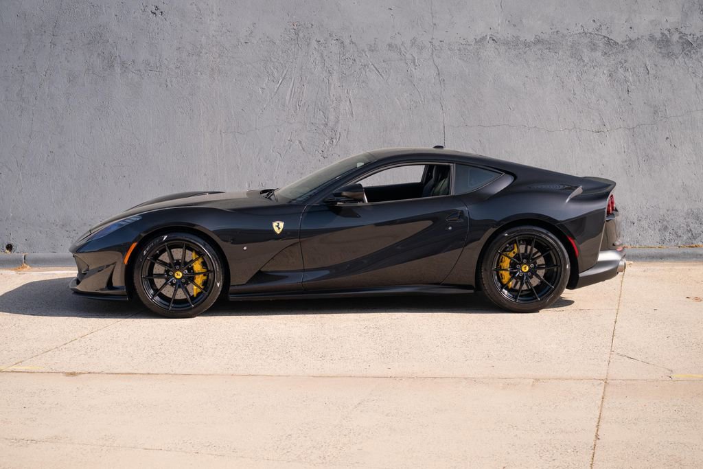 Used 2020 Ferrari 812 Superfast image 3