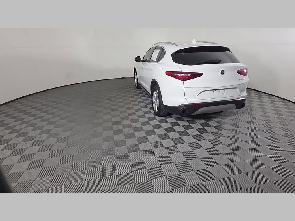 Used 2020 Alfa Romeo Stelvio image 42