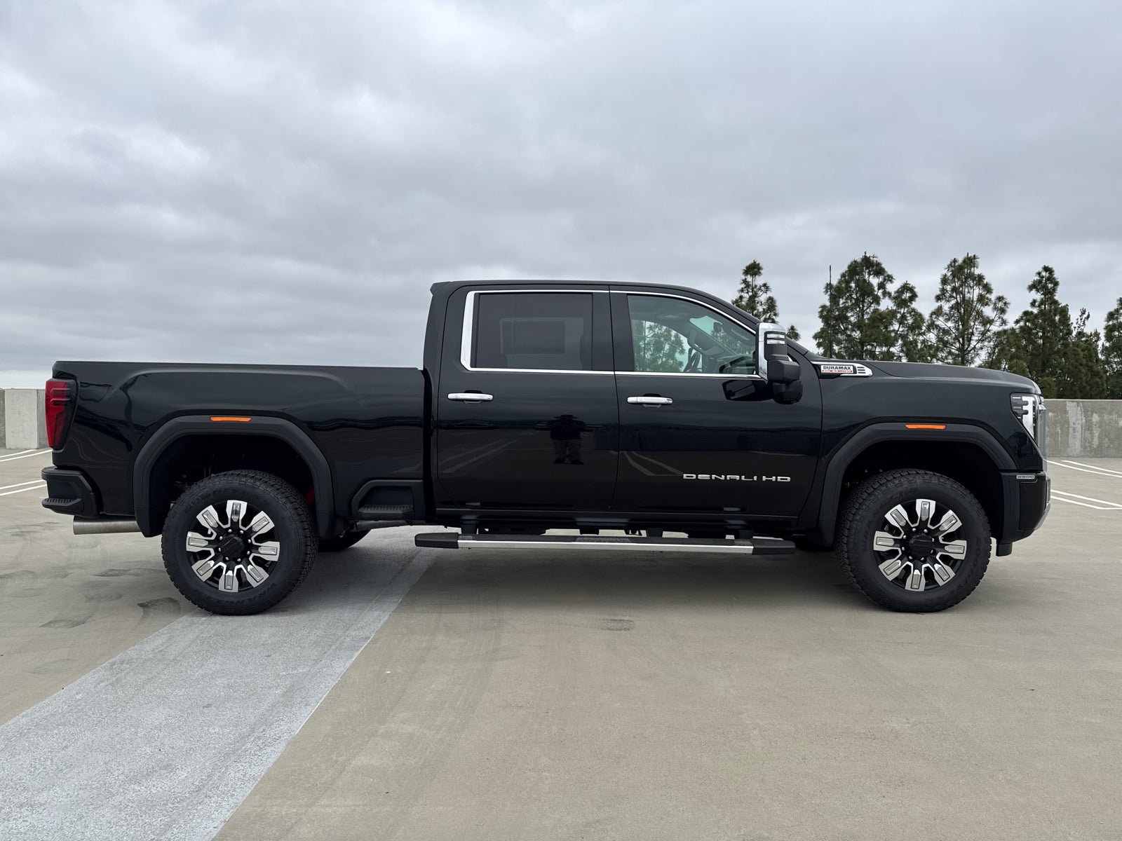 New 2026 GMC Sierra 2500 Denali w/ Denali Reserve Package AWD/4WD image 7