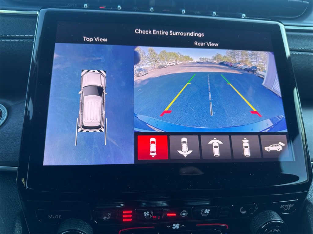 Used 2025 Jeep Grand Cherokee L Overland w/ Advanced Protech Group III image 21