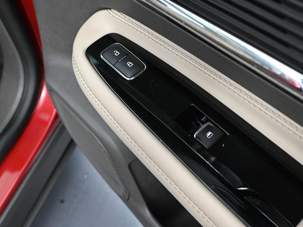 Used 2022 Lincoln Corsair Reserve w/ Equipment Group 201A image 52