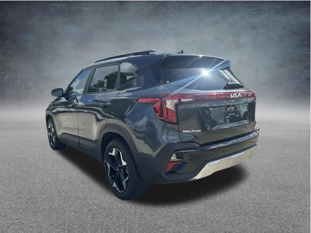 Used 2025 Kia Seltos S FWD image 9