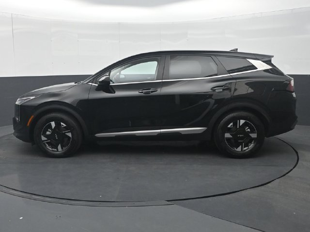 Used 2026 Kia Sportage LX FWD image 4