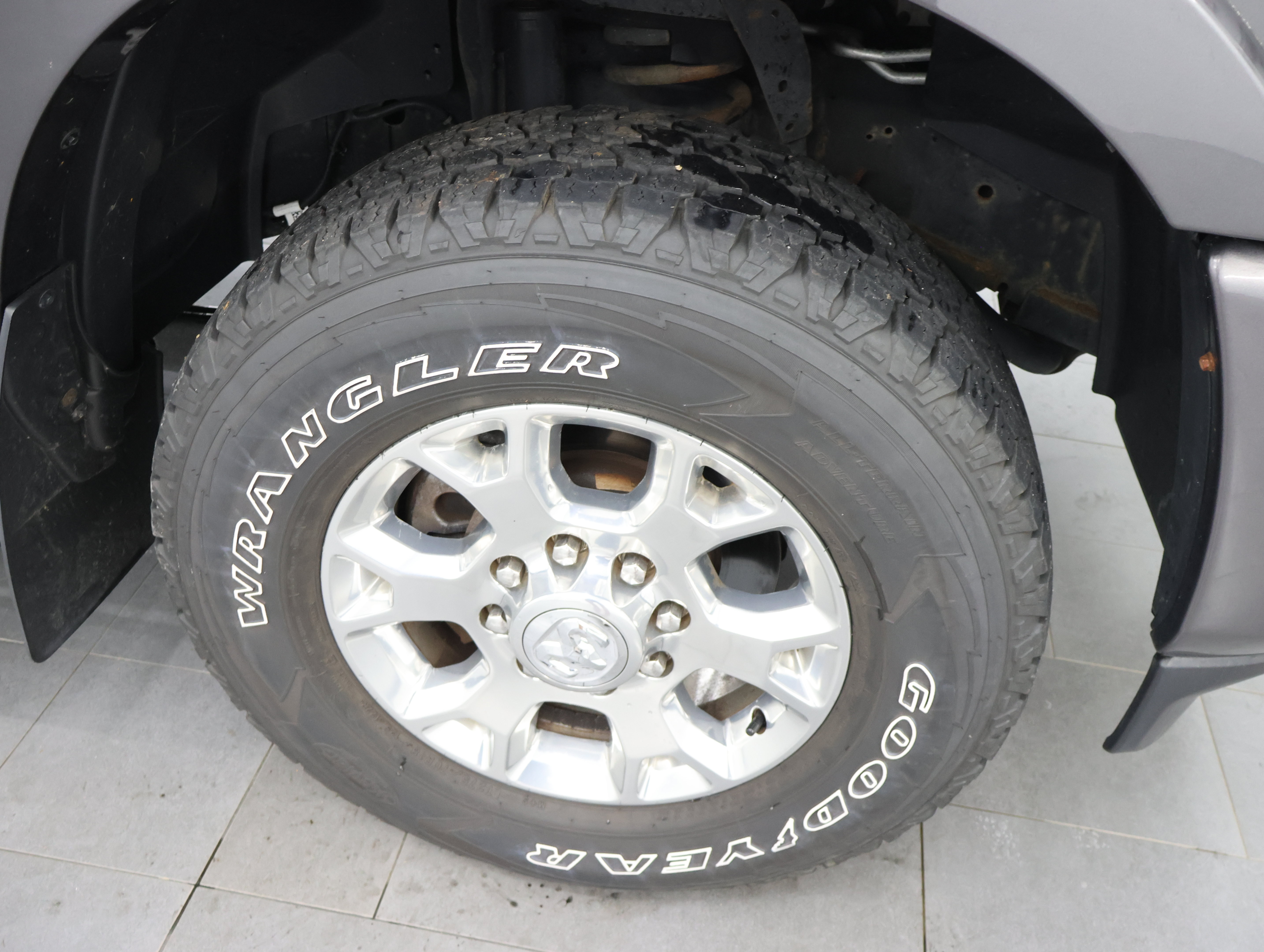 Used 2019 RAM 3500 Laramie AWD/4WD image 3