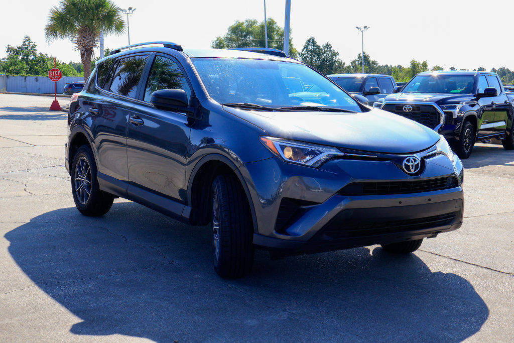 Used 2016 Toyota RAV4 LE FWD image 24