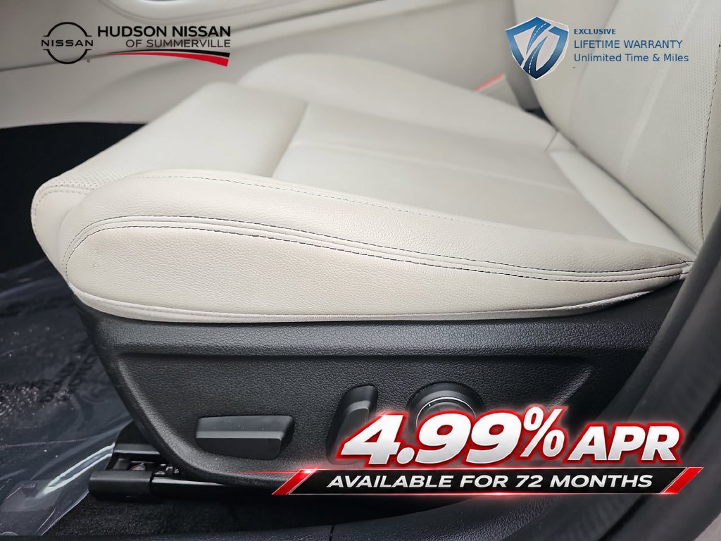 Used 2025 Genesis G70 2.5T AWD/4WD image 29
