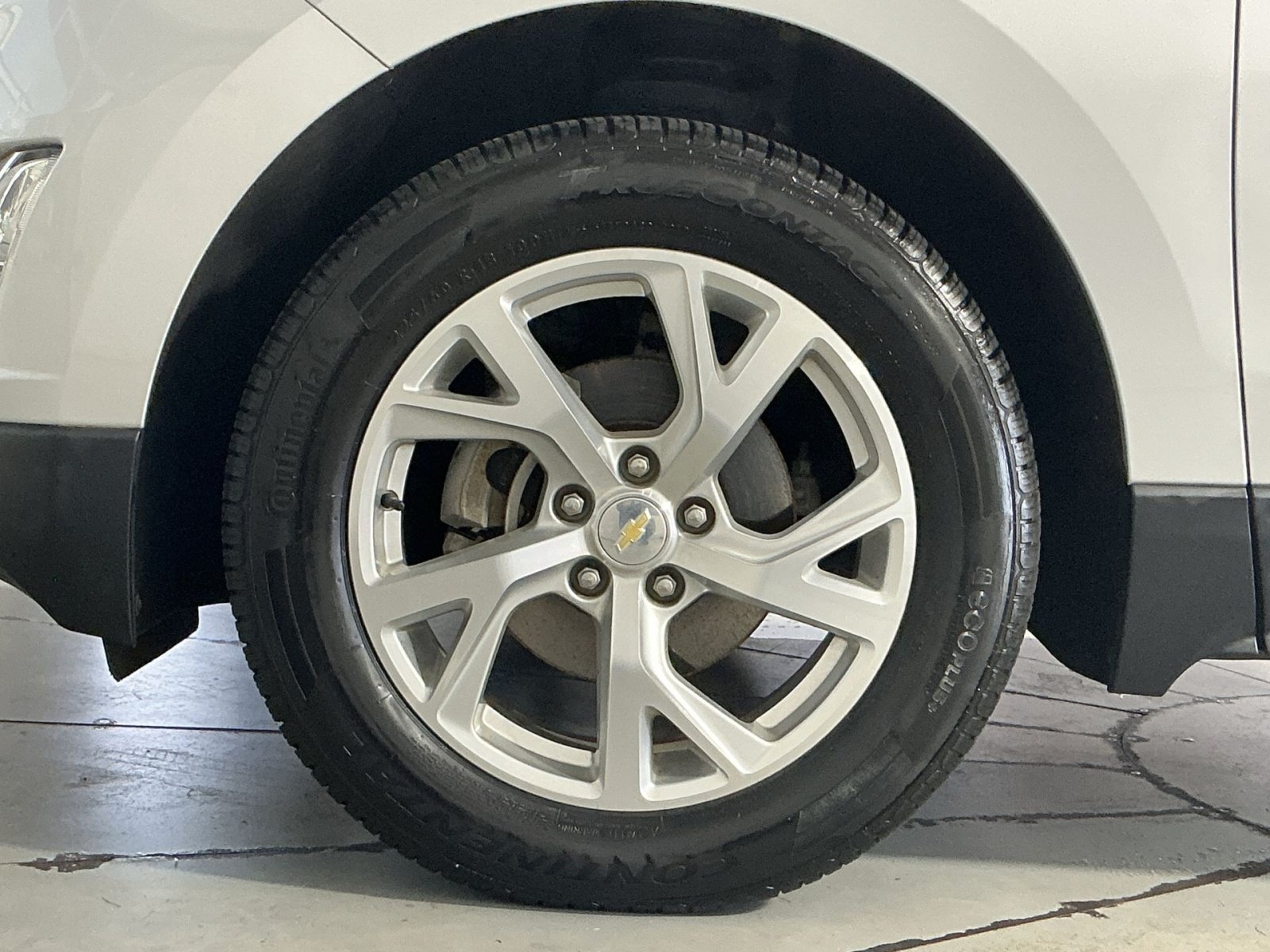 Used 2018 Chevrolet Equinox Premier AWD/4WD image 13