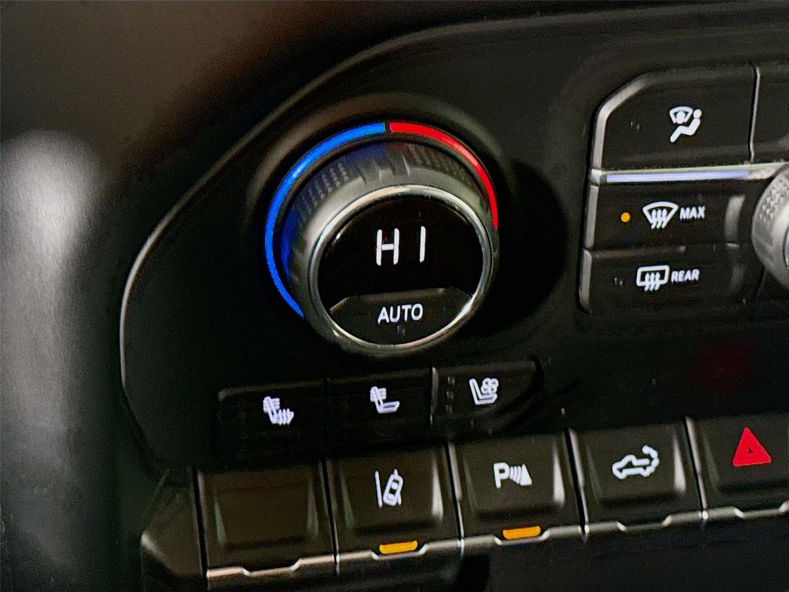 Used 2020 Chevrolet Silverado 3500 LTZ w/ LTZ Premium Package image 15