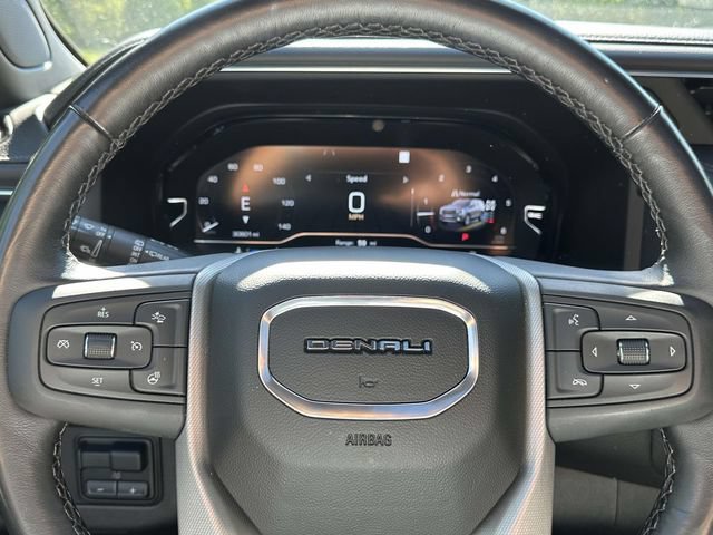 Used 2022 GMC Yukon XL Denali w/ Denali Premium Package AWD/4WD image 31