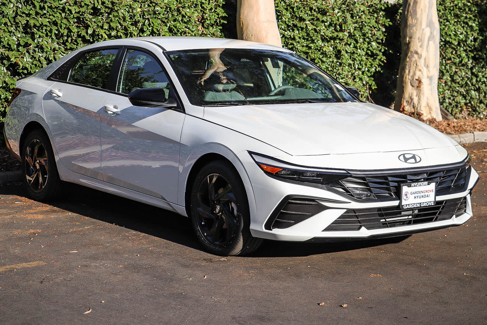 New 2026 Hyundai Elantra Sport FWD image 3