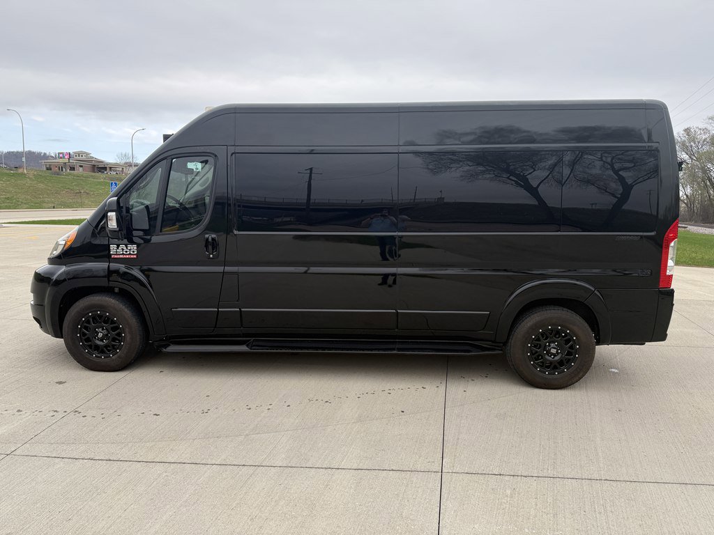 Used 2021 RAM ProMaster 2500 w/ Premium Appearance Group FWD image 8