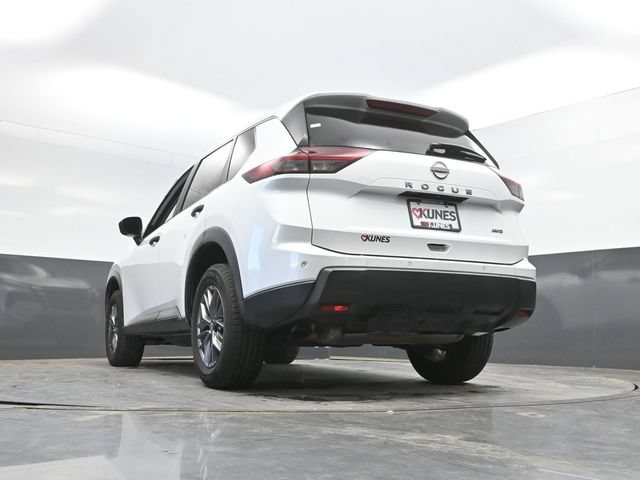 Used 2024 Nissan Rogue S AWD/4WD image 54
